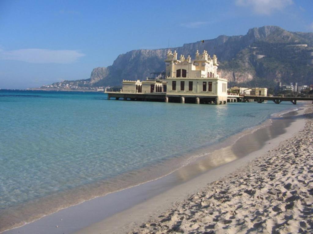 Apartmán La Stanza Vicino Al Mare , Una Camera Da Letto E Bagno Con Balcone Vista Mare Balestrate Exteriér fotografie
